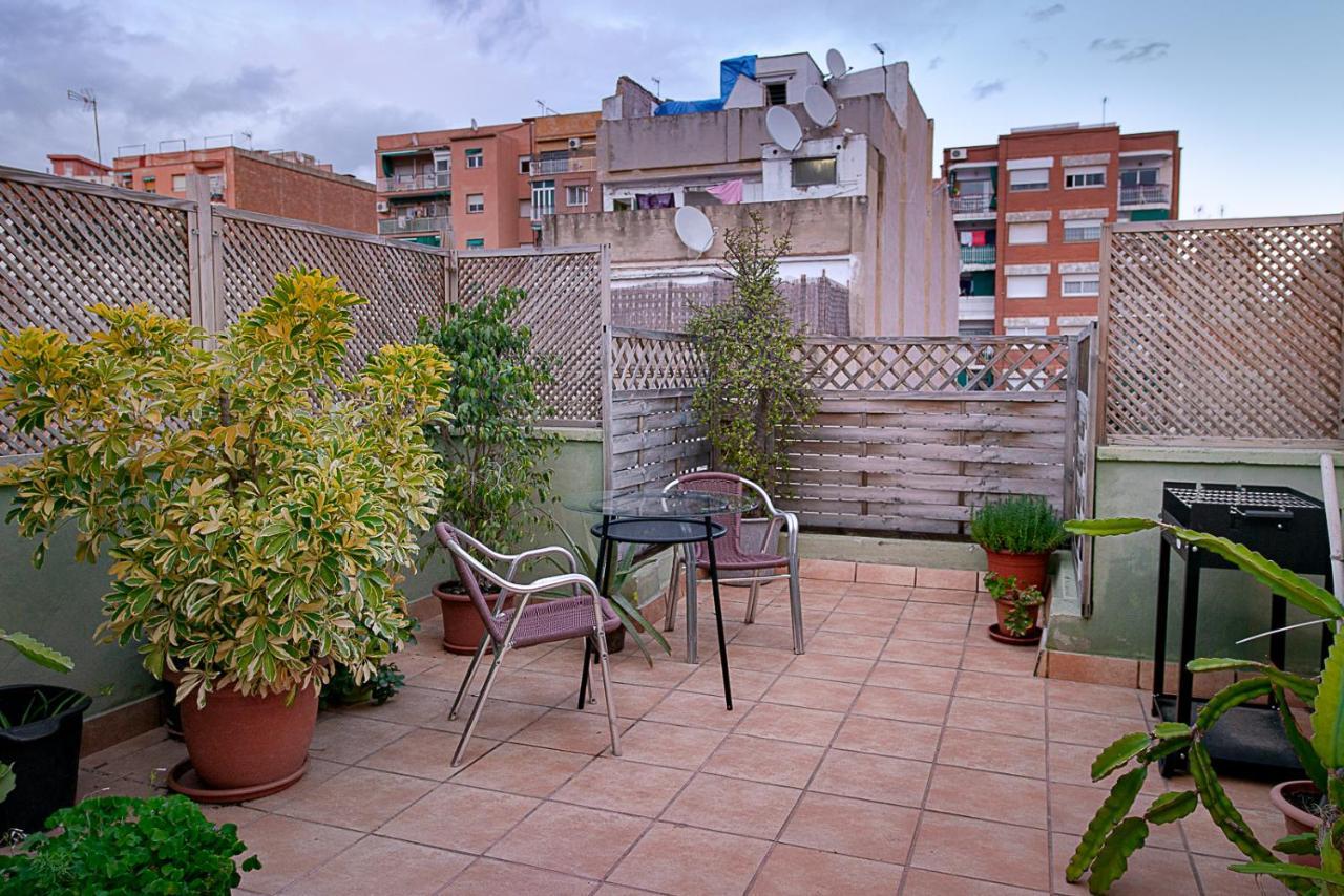 Kamelly Hotel Badalona Bagian luar foto